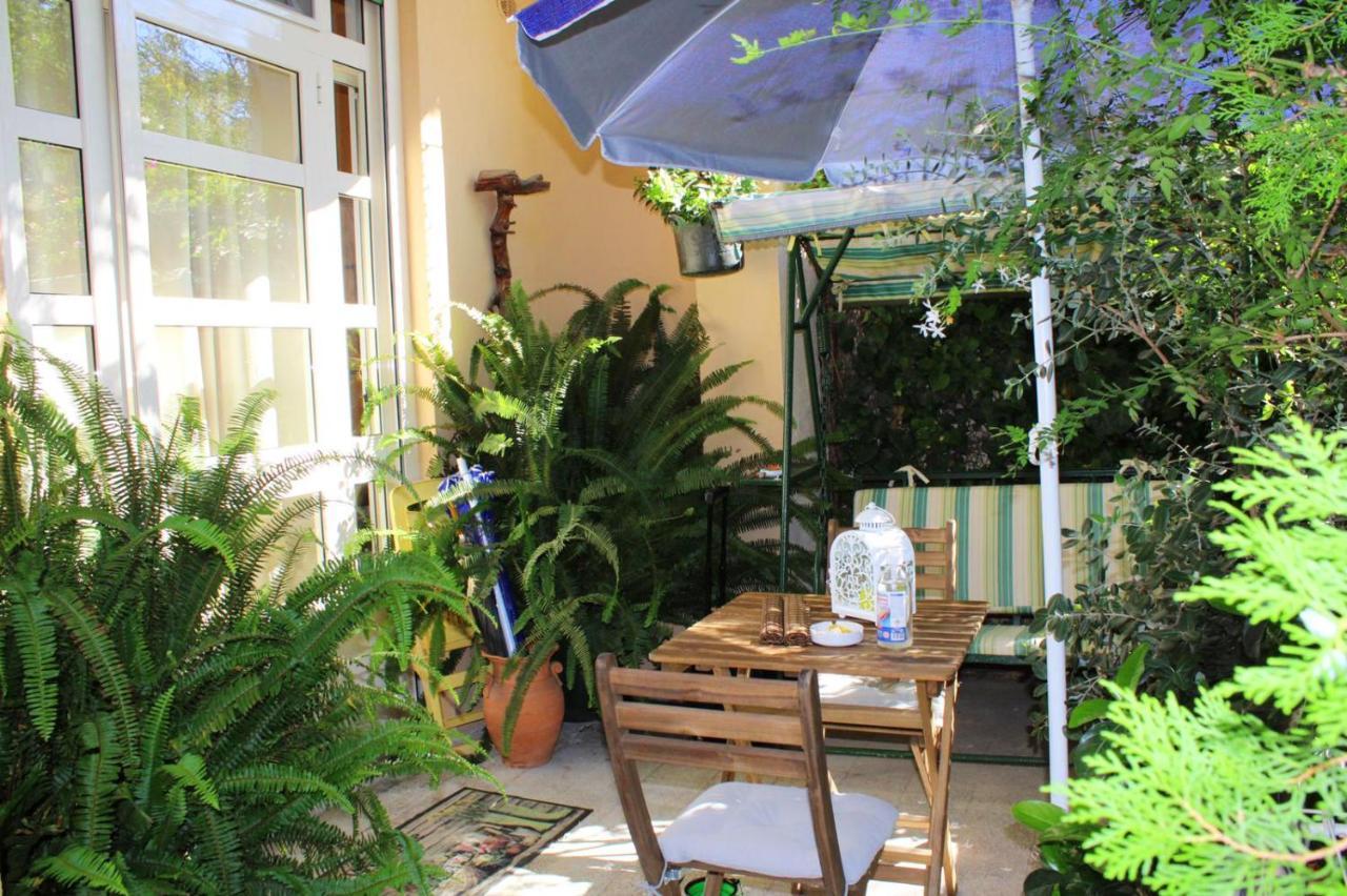 Il Giardino Di Laura Private Rooms Mondello Bagian luar foto